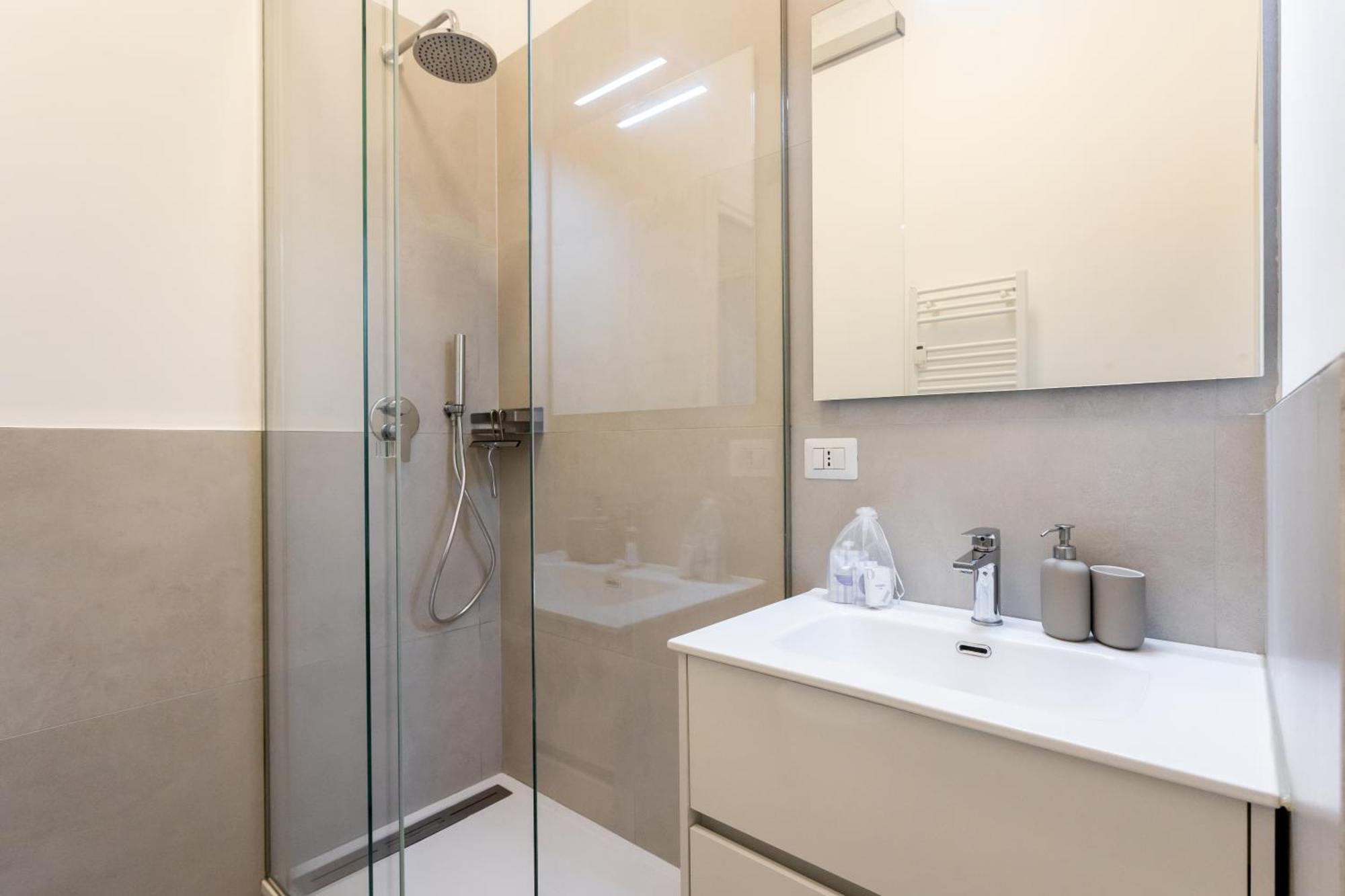 Apartment Centrale-duomo 10min - Cozy Apapartment - Wifi Netflix Mailand