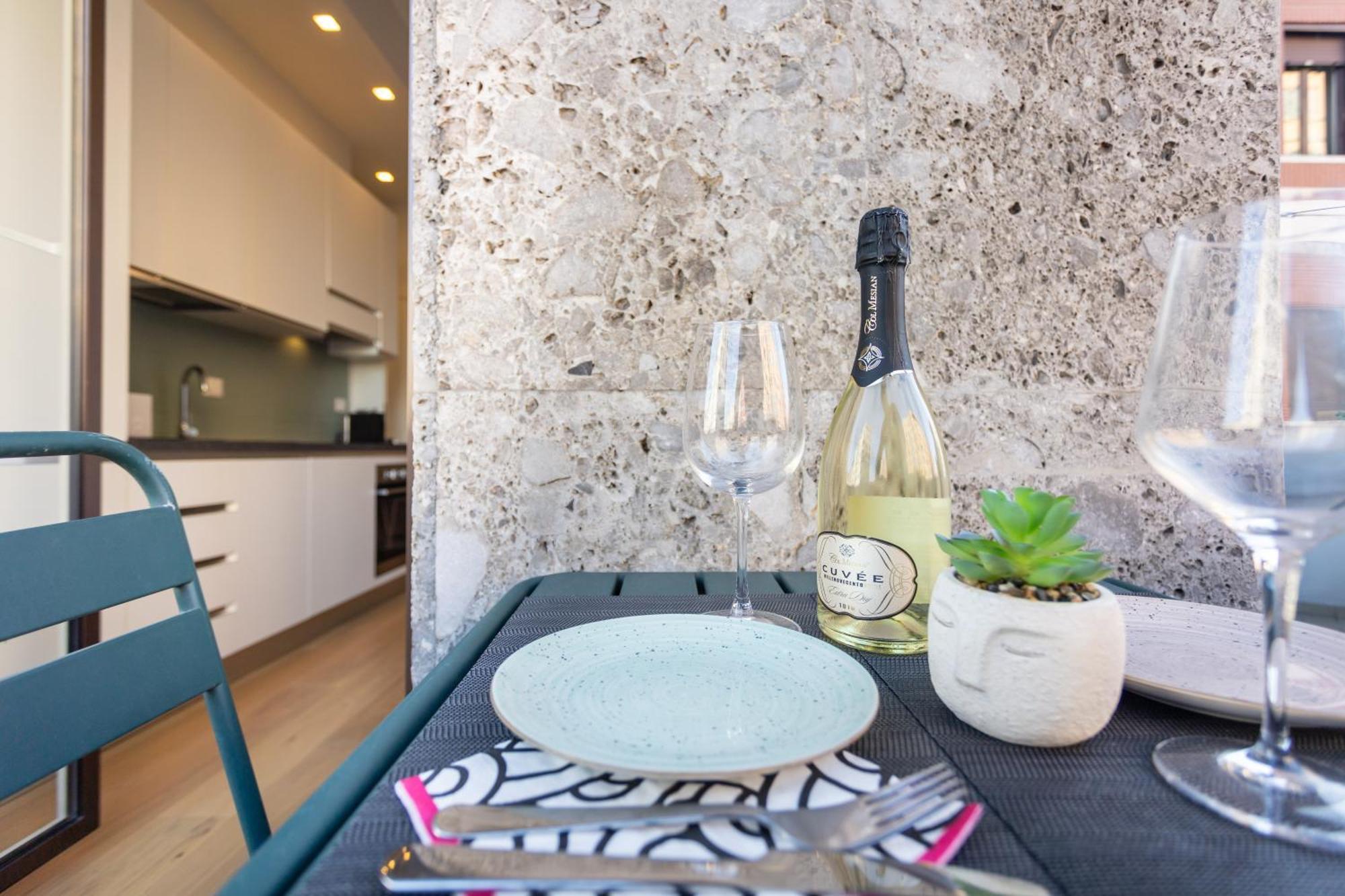 Apartment Centrale-duomo 10min - Cozy Apapartment - Wifi Netflix *